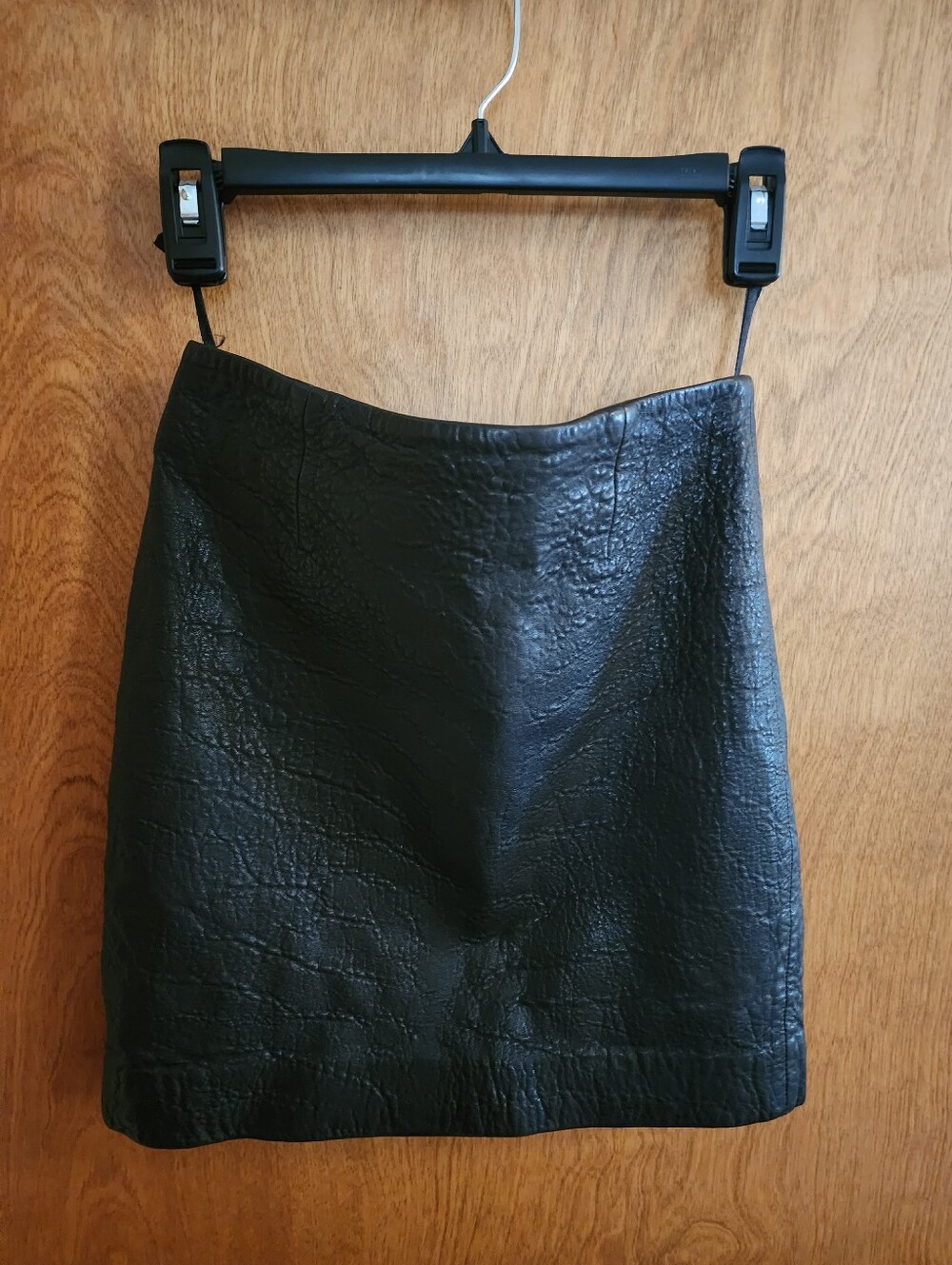 Viparo Premium Leather, Silk Lined Mini Skirt , Size 6